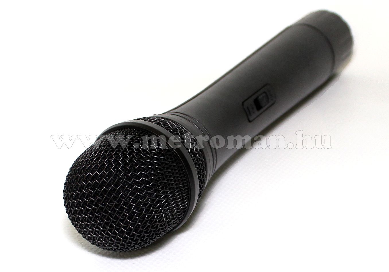 Hordozható Karaoke szett USB/SD/Bluetooth MP3 lejátszóval, vezeték nélküli mikrofonnal , PAB 20