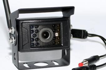 Digitális vezeték nélküli tolatókamera 4 kamerás szett 7