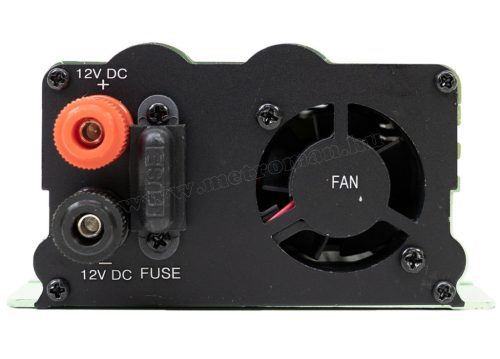 12V/230V feszültségátalakító Inverter PNI L300W