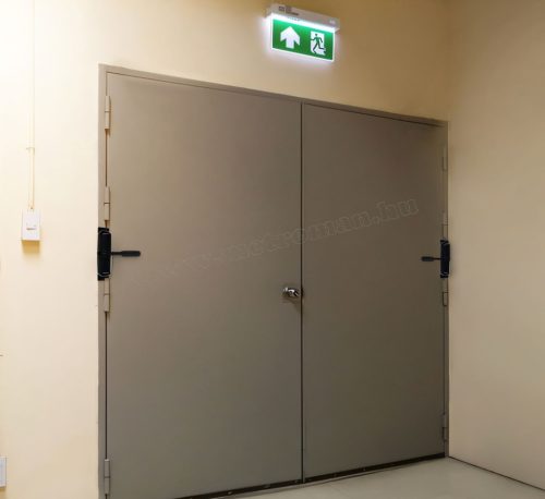 Rugós ajtóbehúzó, 60 kg-os ajtóra, kiskapukra M25075