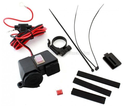 Motorkerékpár szivargyújtó aljzat, vízmentes, 12 V, 2XUSB-vel MM499BUSB