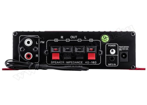 Autós USB/SD MP3 Bluetooth erősítő mikrofon bemenettel MA-130BT