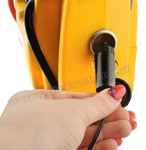 Hordozható gyorsindító, Bikázó beépített akkuval és autós kompresszorral M591