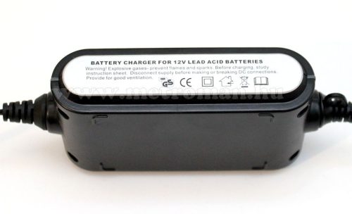 Intelligens automata akkumulátor töltő, csepptöltő, 12 V/2A Carstel 01.80.028