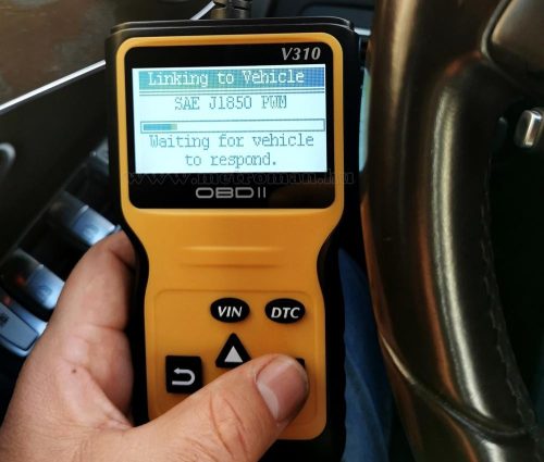 Kézi OBD2 autó diagnosztika műszer, hibakód olvasó V310